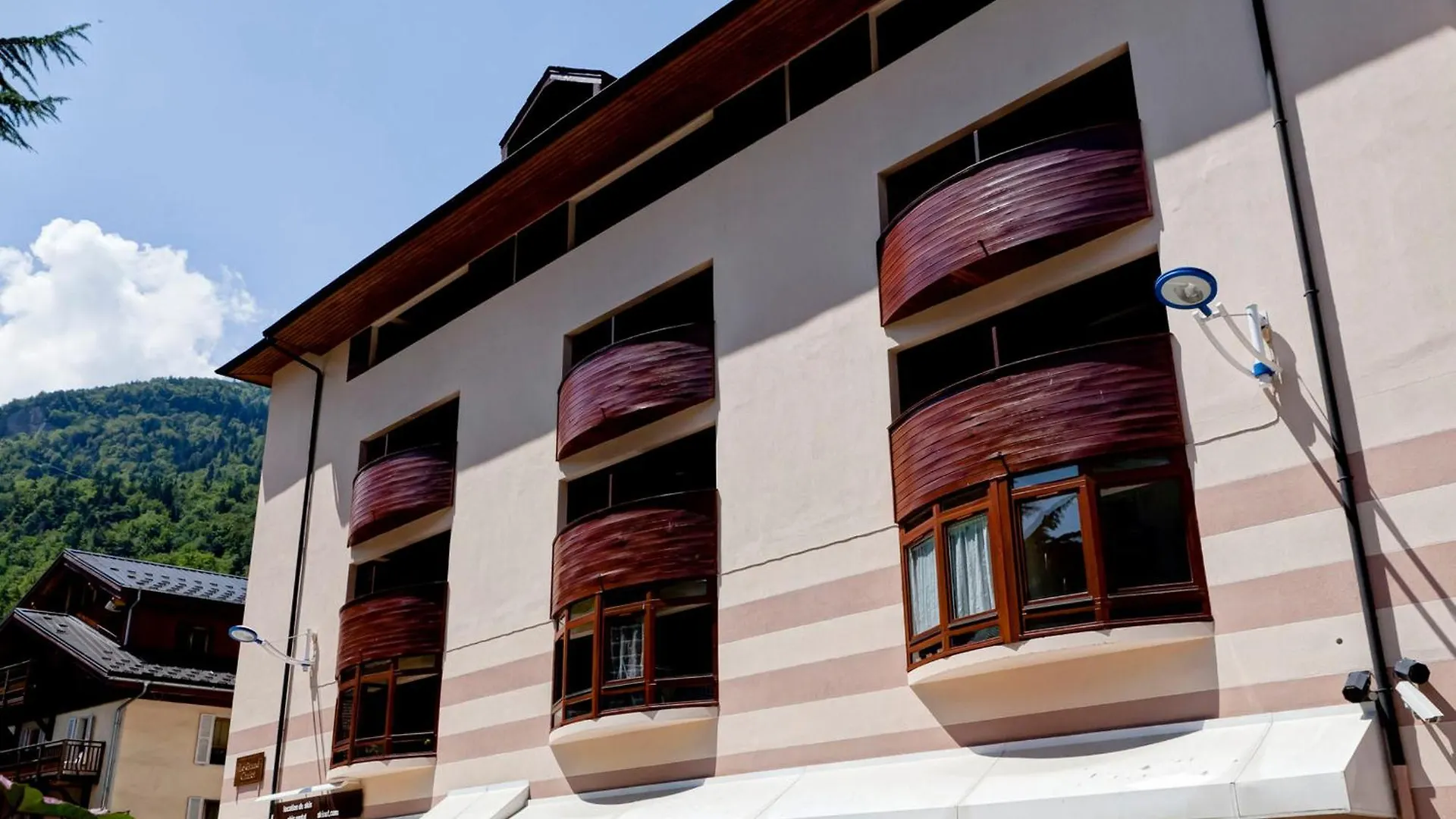 Apartment Studio 4 Couchages Avec Balcon En Centre-Ville, Proche Remontees Et Thermes - Brides-Les-Bains - Fr-1-512-69